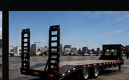 30 foot gooseneck dovetail trailer